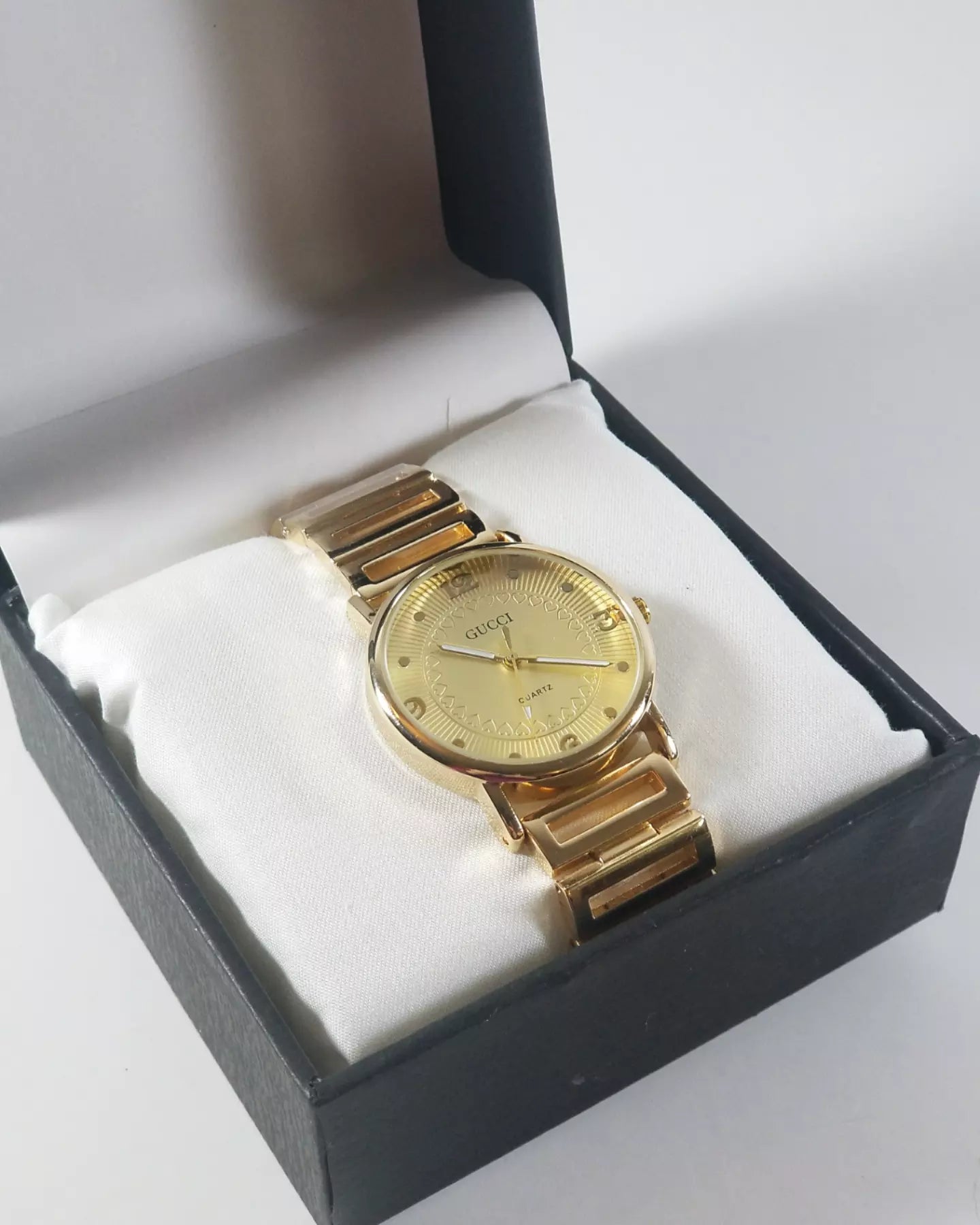 Circle Dial Watch
