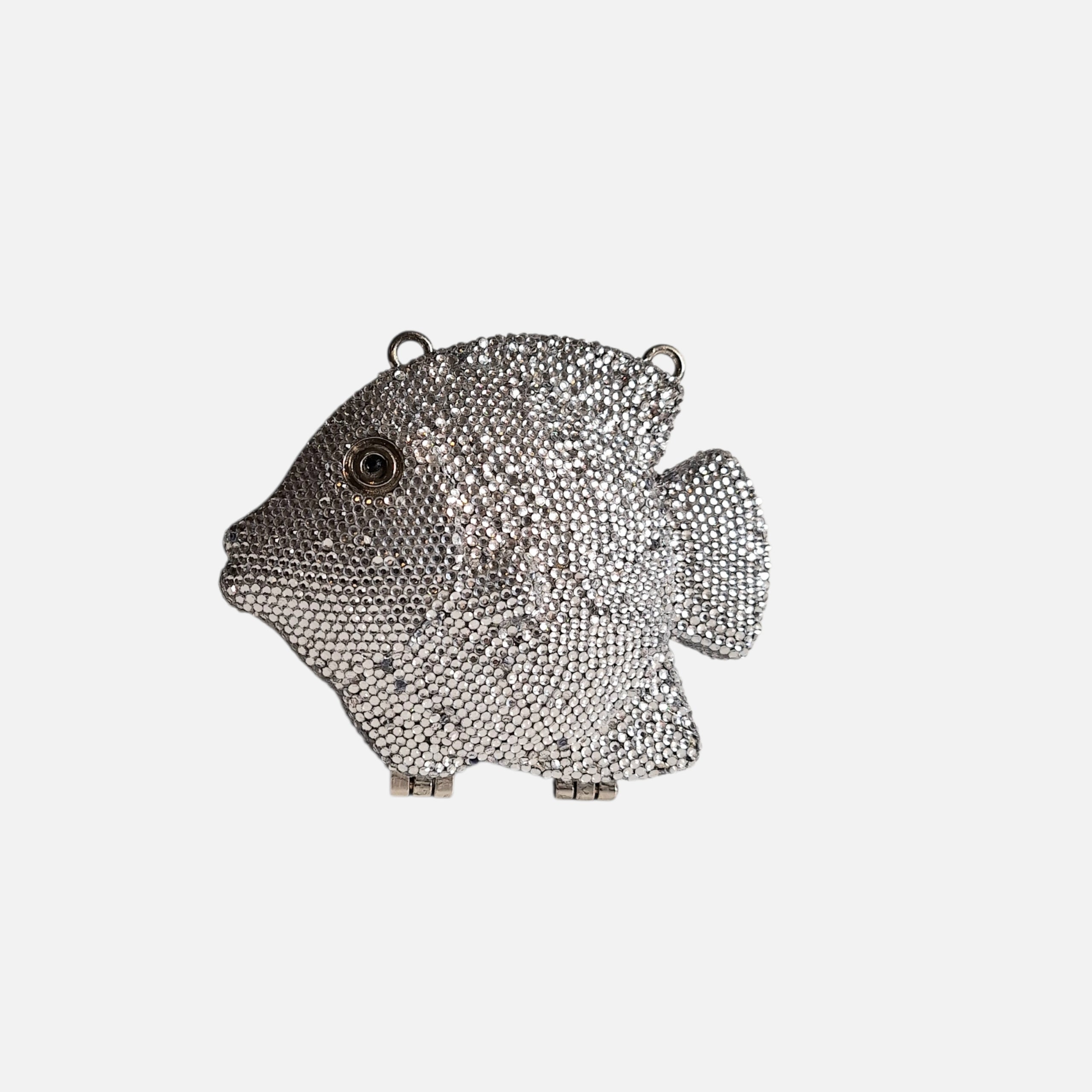 The Metallic Fish Clutch